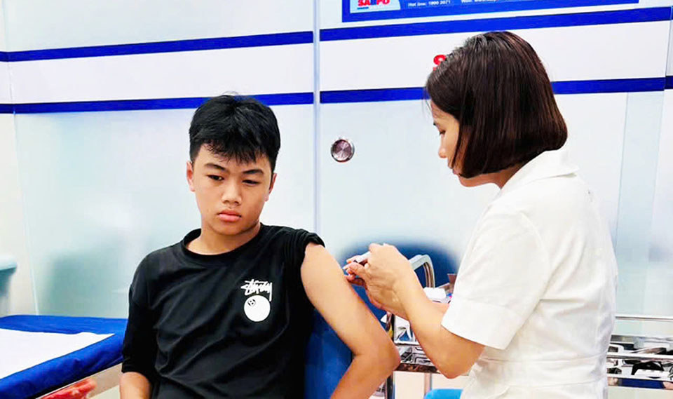 Người d&acirc;n v&ugrave;ng lũ sẽ được ti&ecirc;m miễn ph&iacute; vaccine uốn v&aacute;n.