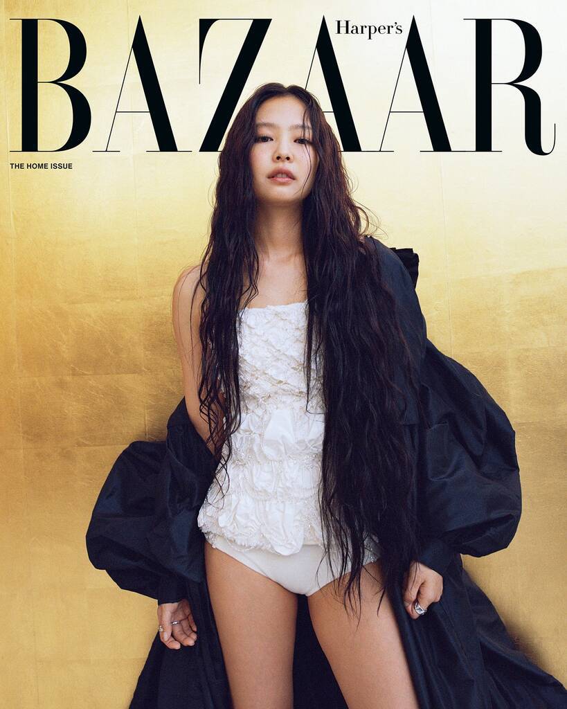 Jennie Blackpink l&ecirc;n trang b&igrave;a Harper's Bazaar Mỹ. Ảnh: Harper's Bazaar