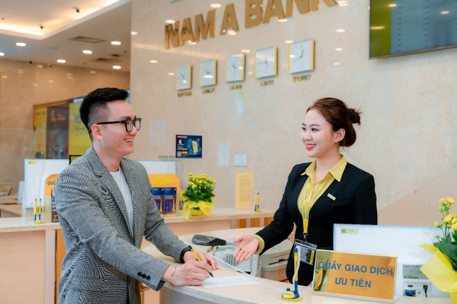 Nam A Bank gặp gỡ nhà đầu tư, sẵn sàng bứt phá những tháng cuối năm - Ảnh 2