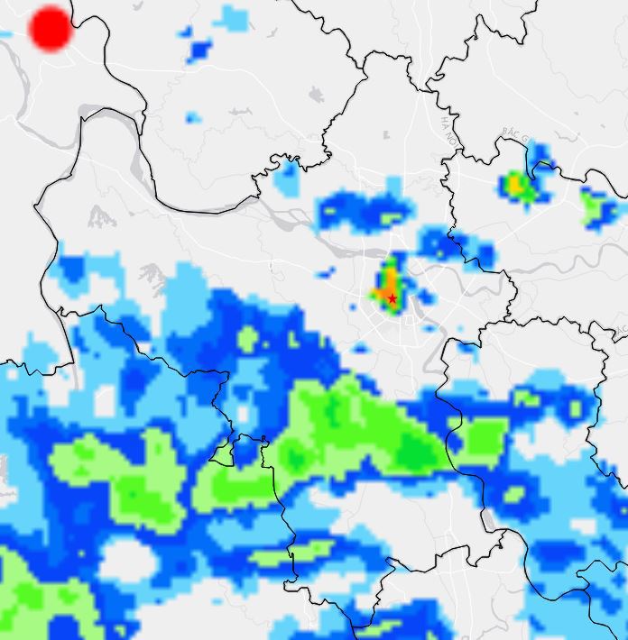 Cảnh báo mưa lớn, dông, lốc, sét khu vực nội thành Hà Nội - Ảnh 1