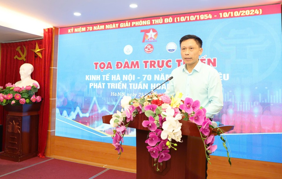 PGS.TS Nguyễn Th&agrave;nh Lợi - Tổng Bi&ecirc;n tập B&aacute;o Kinh tế &amp; Đ&ocirc; thị ph&aacute;t biểu khai mạc toạ đ&agrave;m.