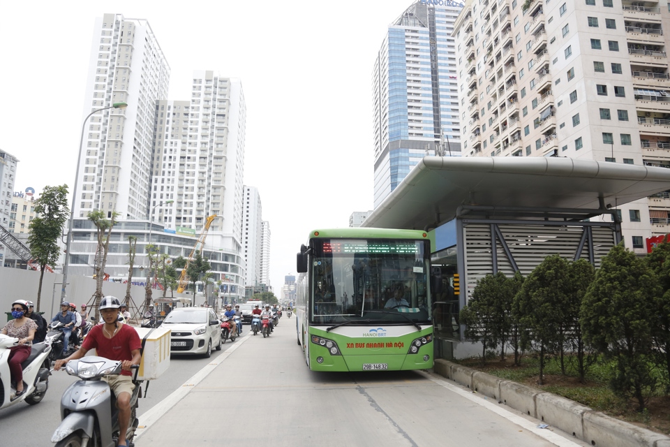 Tuyến bu&yacute;t BRT Kim M&atilde; - Bến xe Y&ecirc;n Nghĩa. Ảnh: Hải Linh