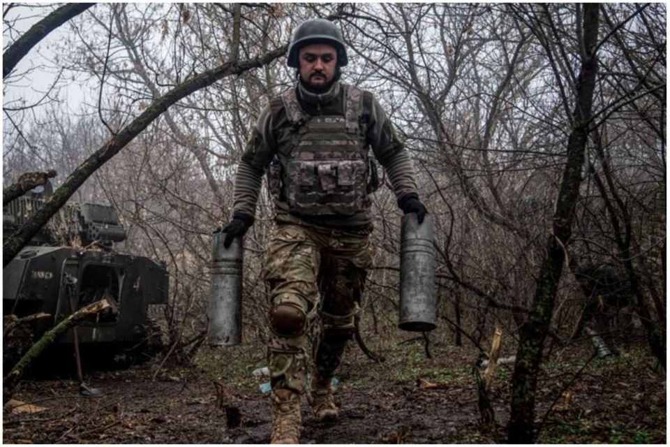 L&iacute;nh ph&aacute;o binh Ukraine ở tiền tuyến Bakhmut th&aacute;ng 11/2022. Ảnh: Getty Images