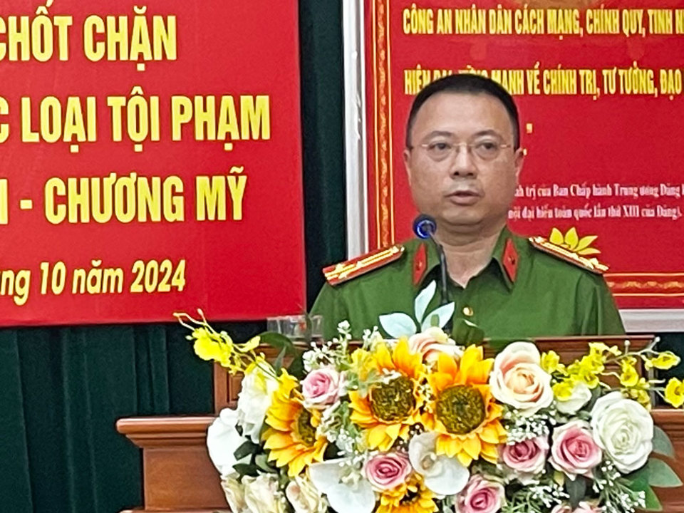 Thượng t&aacute; L&yacute; Ho&agrave;i Nam, Ph&oacute; trưởng Ph&ograve;ng PC02 C&ocirc;ng an TP H&agrave; Nội ph&aacute;t biểu tại hội nghị.