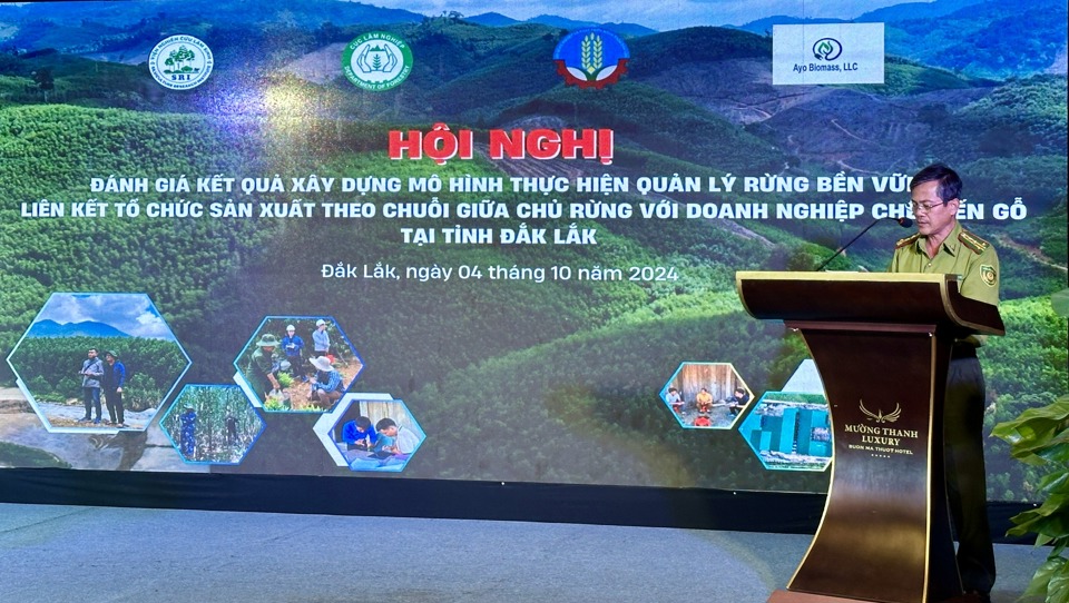 &Ocirc;ng Nguyễn Quốc Hưng - Chi cục trưởng Chi cục Kiểm l&acirc;m tỉnh Đắk Lắk, ph&aacute;t biểu tại hội nghị.