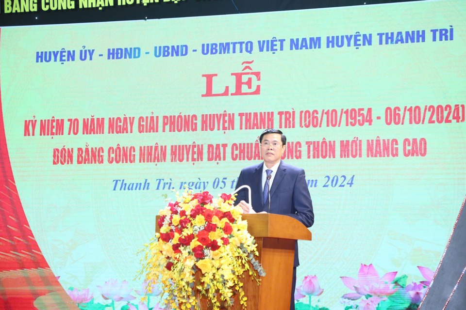 Chủ tịch UBND huyện Thanh Tr&igrave; Nguyễn Xu&acirc;n Phong tr&igrave;nh b&agrave;y diễn văn tại lễ kỷ niệm.