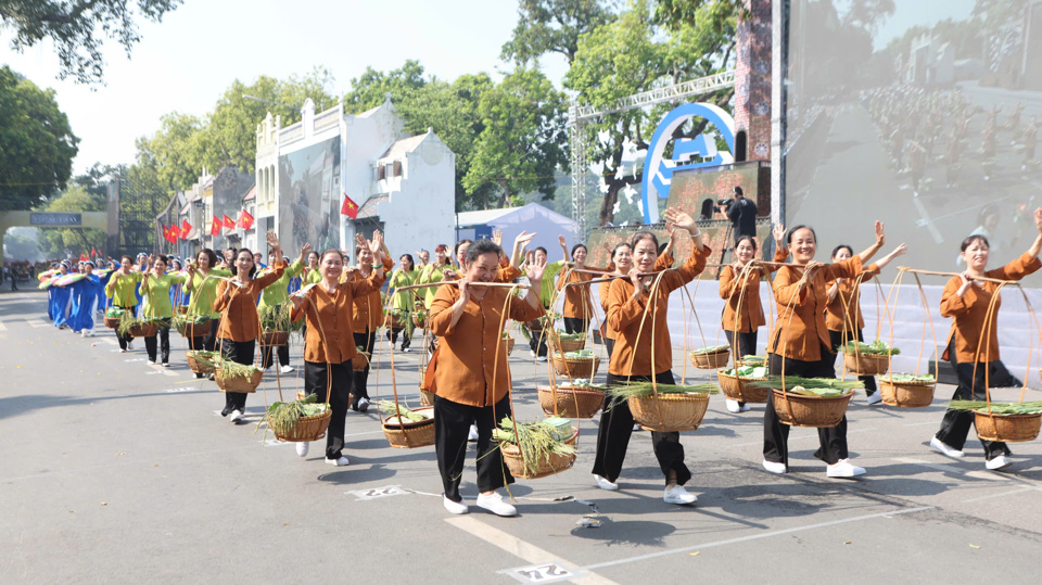 Hào hùng, sôi động chương trình “Ngày hội Văn hóa vì hòa bình” - Ảnh 149