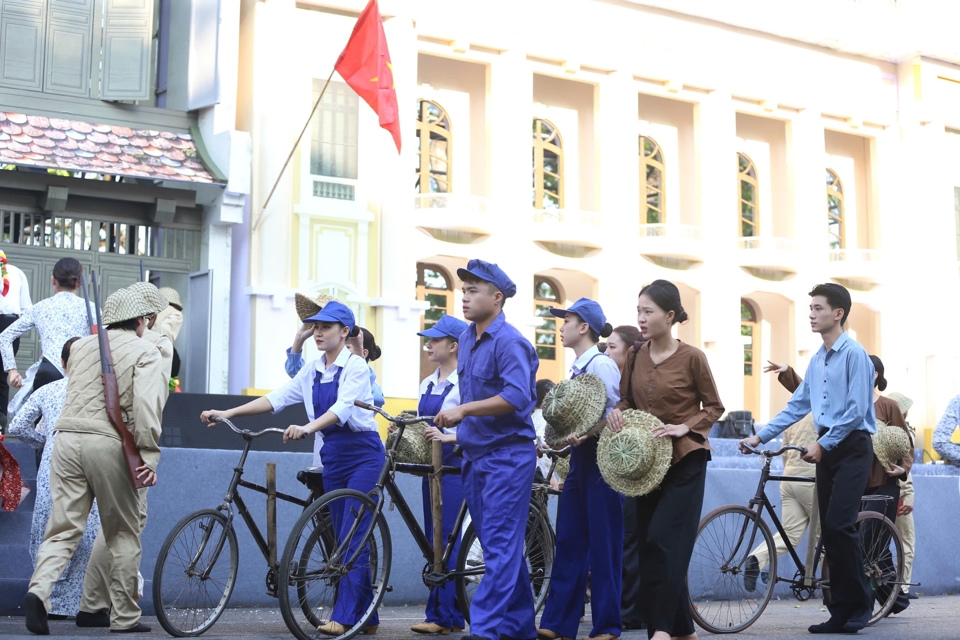 Hào hùng, sôi động chương trình “Ngày hội Văn hóa vì hòa bình” - Ảnh 17