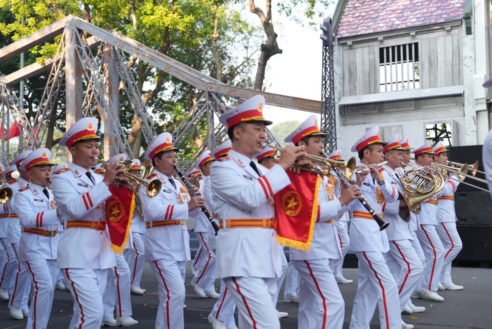 Hào hùng, sôi động chương trình “Ngày hội Văn hóa vì hòa bình” - Ảnh 38