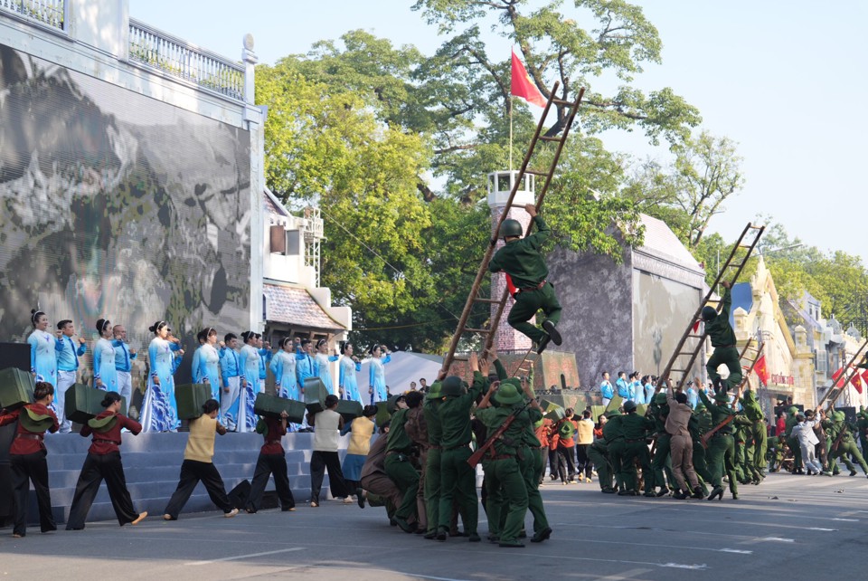 Hào hùng, sôi động chương trình “Ngày hội Văn hóa vì hòa bình” - Ảnh 22