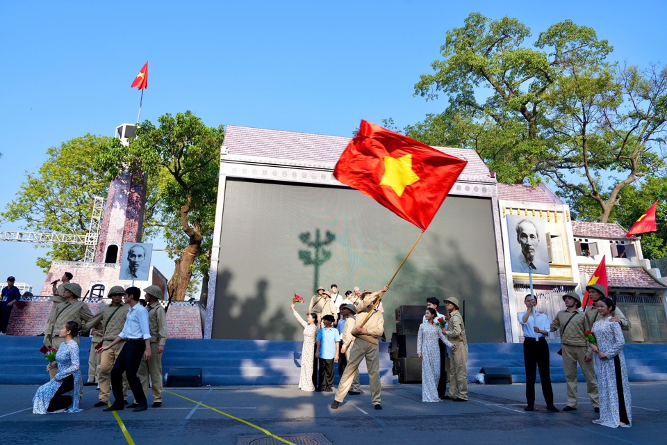 Hào hùng, sôi động chương trình “Ngày hội Văn hóa vì hòa bình” - Ảnh 32