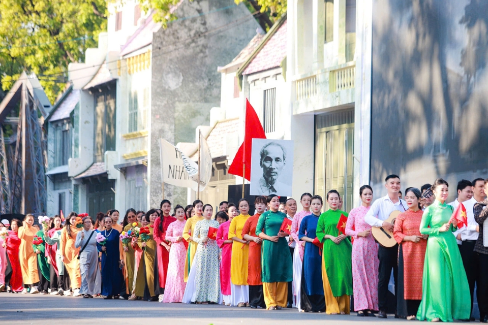 Hào hùng, sôi động chương trình “Ngày hội Văn hóa vì hòa bình” - Ảnh 46