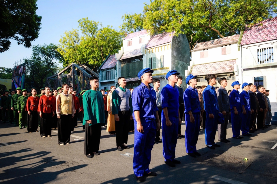 Hào hùng, sôi động chương trình “Ngày hội Văn hóa vì hòa bình” - Ảnh 47