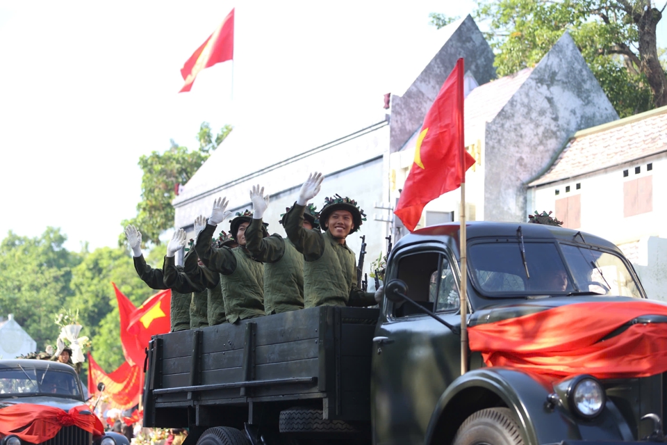 Hào hùng, sôi động chương trình “Ngày hội Văn hóa vì hòa bình” - Ảnh 68