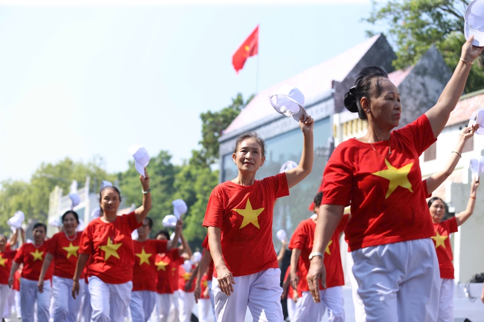 Hào hùng, sôi động chương trình “Ngày hội Văn hóa vì hòa bình” - Ảnh 172