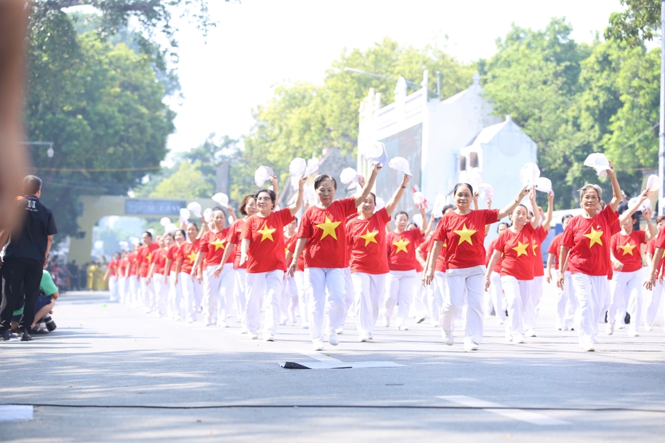 Hào hùng, sôi động chương trình “Ngày hội Văn hóa vì hòa bình” - Ảnh 171