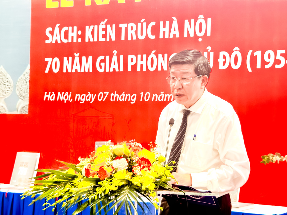 TS.KTS Dương Đức Tuấn - Ph&oacute; Chủ tịch UBND TP H&agrave; Nội tại buổi lễ ra mắt.