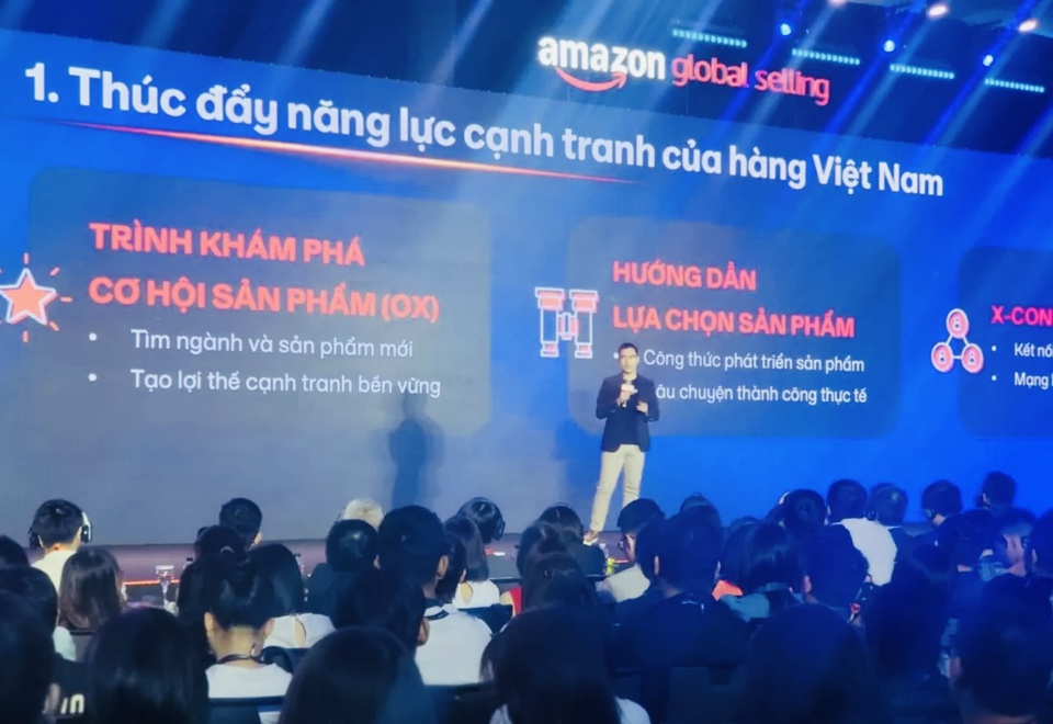 Hội nghị thương mại điện tử xuy&ecirc;n bi&ecirc;n giới 2024 với chủ đề &ldquo;Tăng tốc -Vươn tầm -Bứt ph&aacute; th&agrave;nh c&ocirc;ng".