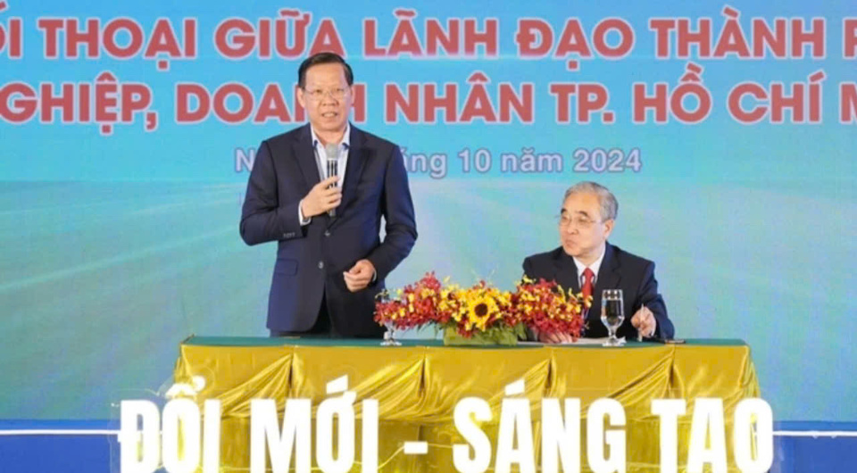 Chủ tịch UBND TP Hồ Ch&iacute; Minh, Phan Văn M&atilde;i đối thoại với cộng đồng doanh nghiệp TP Hồ Ch&iacute; Minh