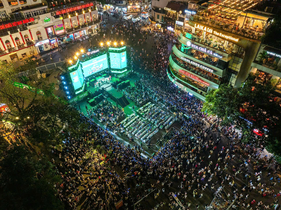 Đ&ecirc;m nhạc Prime&rsquo;s Night Concert thu h&uacute;t h&agrave;ng ngh&igrave;n kh&aacute;n giải.