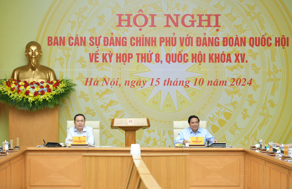 Thủ tướng Chính phủ Phạm Minh Chính và Chủ tịch Quốc hội Trần Thanh Mẫn đồng chủ trì Hội nghị. Ảnh: Duy Linh