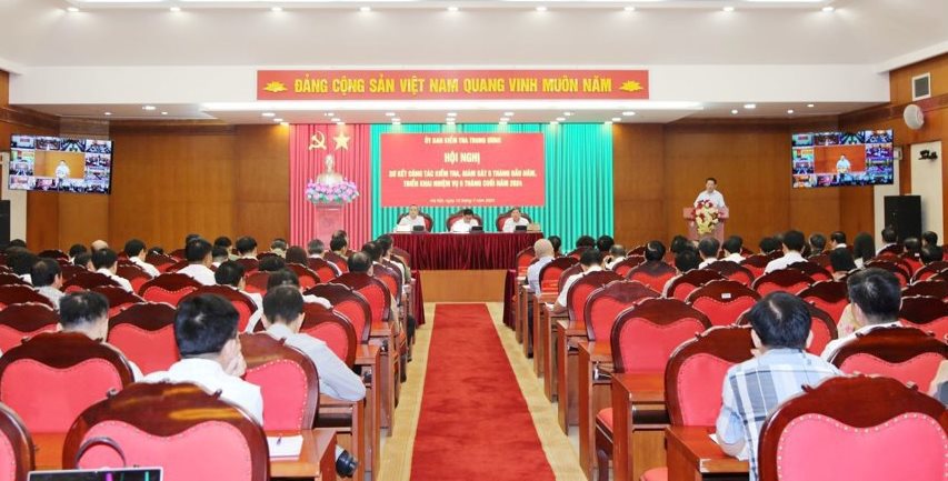 Quang cảnh&nbsp;Hội nghị trực tuyến to&agrave;n quốc về c&ocirc;ng t&aacute;c kiểm tra, gi&aacute;m s&aacute;t 6 th&aacute;ng đầu năm v&agrave; triển khai nhiệm vụ 6 th&aacute;ng cuối năm 2024.