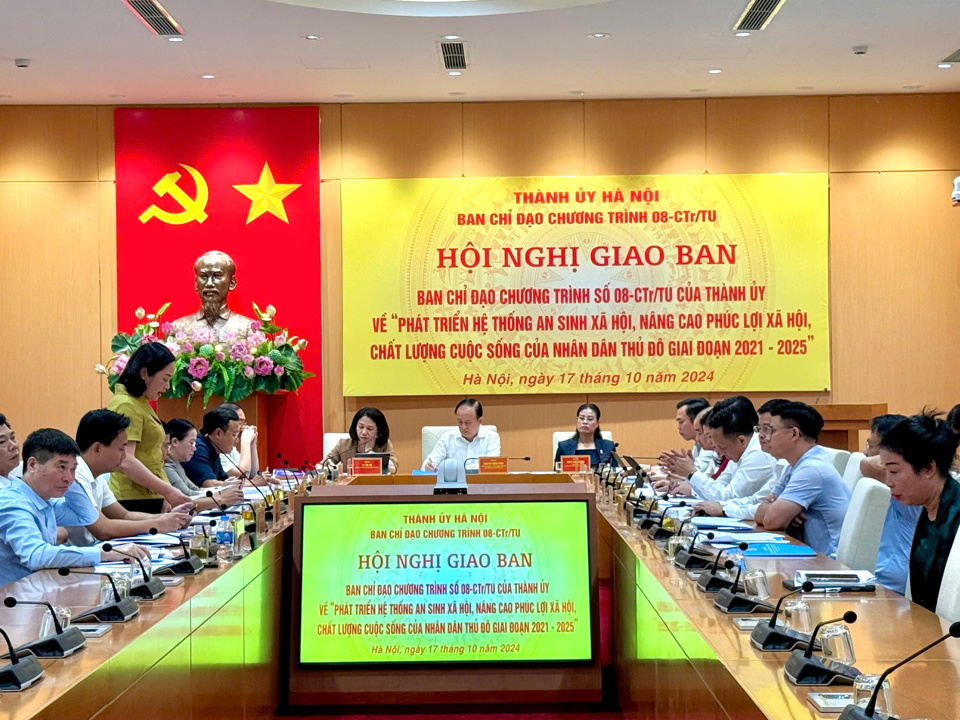 Quang cảnh hội nghị giao ban