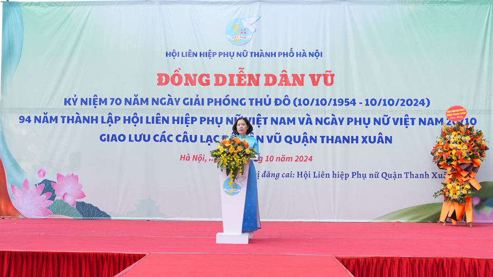 Chủ tịch Hội LHPN Việt Nam L&ecirc; Kim Anh ph&aacute;t biểu tại chương tr&igrave;nh