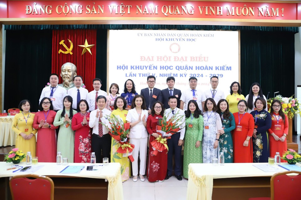 Đại hội đại biểu Hội Khuyến học quận Ho&agrave;n Kiếm lần thứ V, nhiệm kỳ 2024 - 2029 diễn ra s&aacute;ng 21/10.