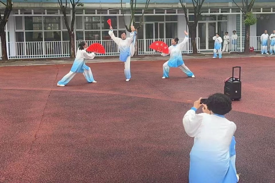 Nh&agrave; dưỡng l&atilde;o do Yu Bo cải tạo từ trường mẫu gi&aacute;o tại tỉnh Sơn Đ&ocirc;ng, Trung Quốc. Ảnh: Hanout