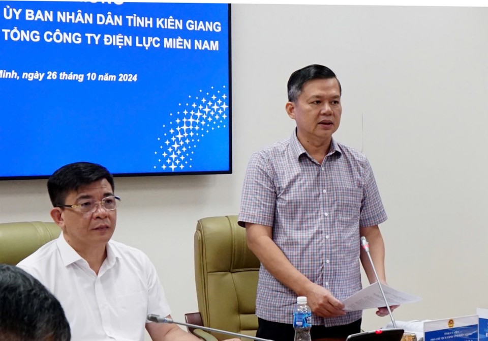 &Ocirc;ng Giang Thanh Khoa - Tỉnh ủy vi&ecirc;n, Ph&oacute; Chủ tịch UBND tỉnh Ki&ecirc;n Giang giao nhiệm vụ cho c&aacute;c sở, ban, ng&agrave;nh địa phương tỉnh Ki&ecirc;n Giang th&aacute;o gỡ kh&oacute; khăn c&aacute;c dự &aacute;n điện.