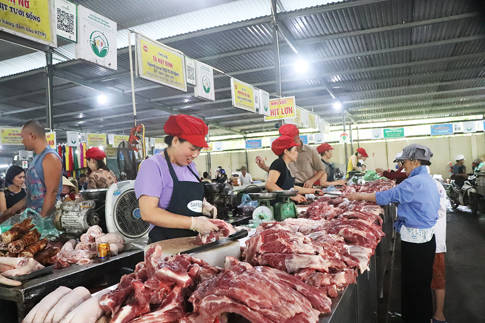 Bảo đảm an to&agrave;n thực phẩm, ph&ograve;ng chống ngộ độc thực phẩm do mưa lũ. Ảnh minh họa.