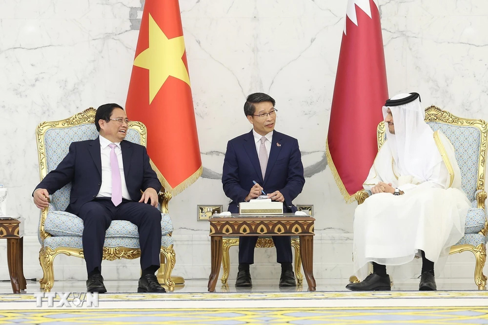 Thủ tướng Chính phủ Phạm Minh Chính hội kiến Thủ tướng Nhà nước Qatar Sheikh Mohammed bin Abdulrahman bin Jasim Al-Thani. Ảnh: TTXVN