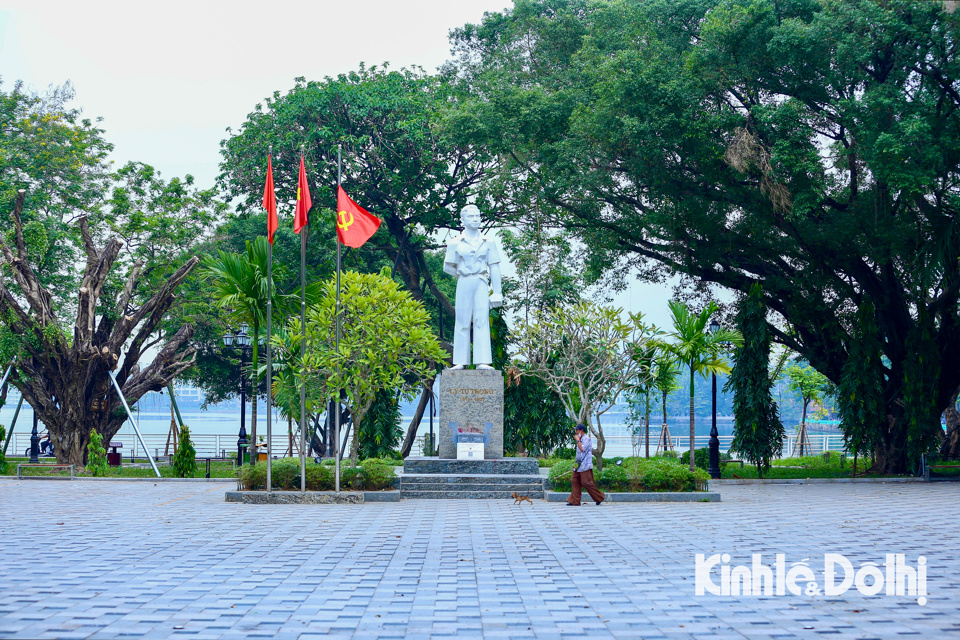 Dự &aacute;n cải tạo sửa chữa, n&acirc;ng cấp vườn hoa L&yacute; Tự Trọng (phường Thuỵ Khu&ecirc;, quận T&acirc;y Hồ, TP H&agrave; Nội) được triển khai thi c&ocirc;ng v&agrave;o cuối năm 2023 với tổng mức đầu tư gần 25 tỷ đồng.