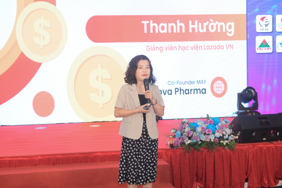 Co-Founder MAY Nova Pharma Thanh Hường - Giảng vi&ecirc;n Học viện Lazada. Ảnh: Khắc Ki&ecirc;n