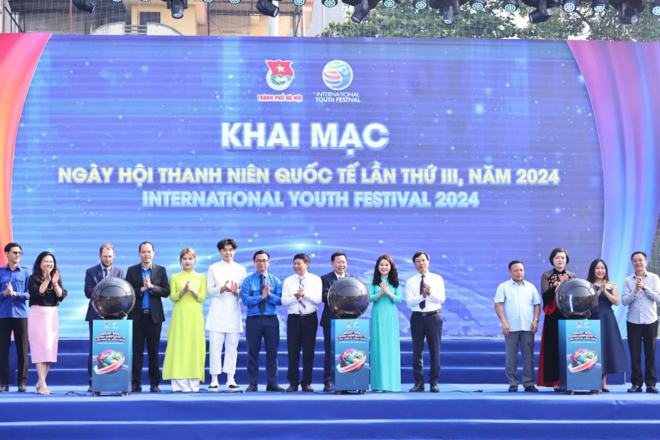 C&aacute;c đại biểu khai mạc Festival Thanh ni&ecirc;n quốc tế lần thứ III - năm 2024.