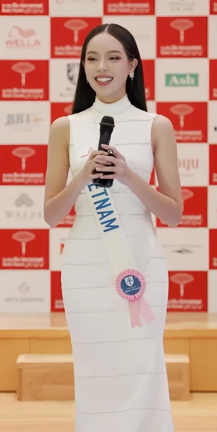 Chiêm ngưỡng phần thi áo tắm tại Bán kết Hoa hậu Quốc tế  Miss International 2024 - Ảnh 4