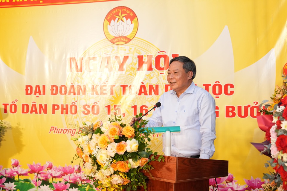 Ph&oacute; B&iacute; thư Thường trực Th&agrave;nh uỷ H&agrave; Nội Nguyễn Văn Phong ph&aacute;t biểu tại ng&agrave;y hội.