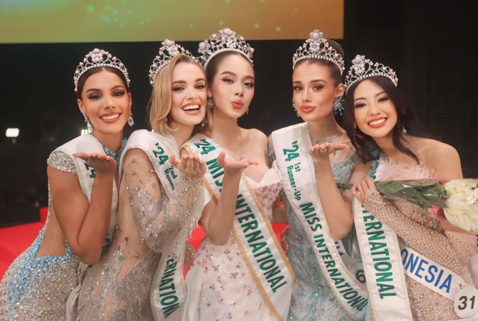 Xem trực tiếp chung kết Hoa hậu Quốc tế Miss International 2024: Thanh Thủy chiến thắng - Ảnh 23