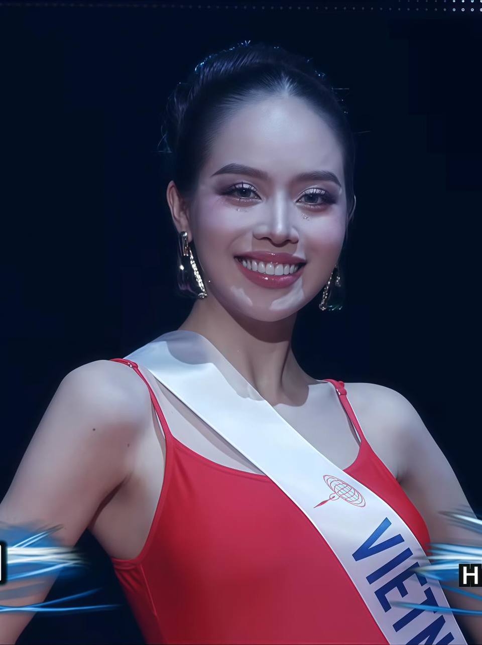 Thanh Thủy là người đẹp Việt Nam đầu tiên đăng quang Hoa hậu Quốc tế Miss International - Ảnh 12