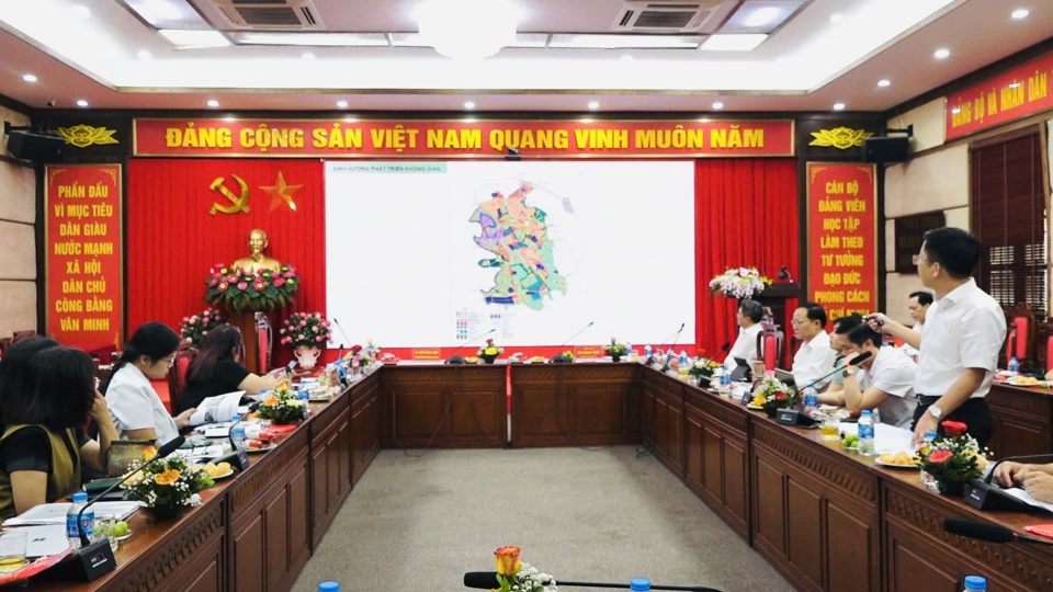 Tr&igrave;nh chiếu Quy hoạch x&acirc;y dựng v&ugrave;ng huyện Thanh Oai đến năm 2030, tầm nh&igrave;n đến năm 2050 tại tọa đ&agrave;m.