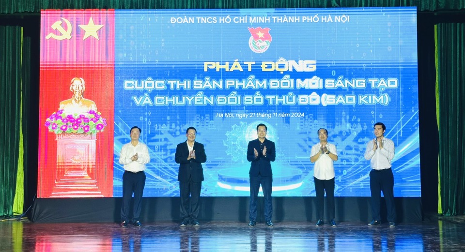 C&aacute;c đại biểu tại buổi lễ ph&aacute;t động cuộc thi&nbsp; &ldquo;Sản phẩm đổi mới s&aacute;ng tạo v&agrave; chuyển đổi số Thủ đ&ocirc;"