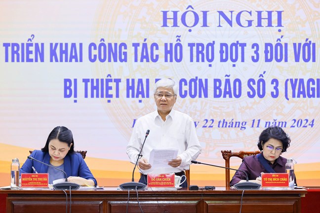 Chủ tịch Ủy ban T.Ư Mặt trận Tổ quốc Việt Nam Đỗ Văn Chiến chủ tr&igrave; Hội nghị&nbsp;