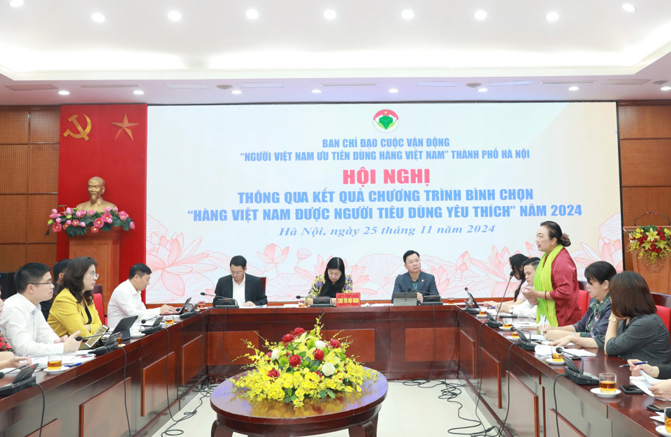 Quang cảnh&nbsp;Hội nghị th&ocirc;ng qua kết quả Chương tr&igrave;nh b&igrave;nh chọn ''H&agrave;ng Việt Nam được người ti&ecirc;u d&ugrave;ng y&ecirc;u th&iacute;ch'' năm 2024