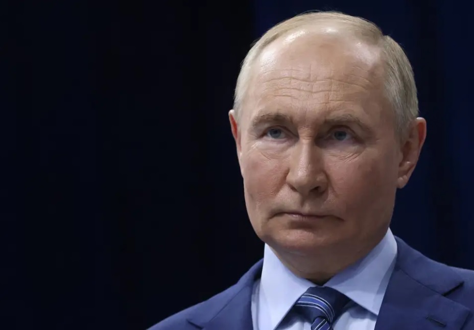 Tổng thống Nga Vladimir Putin gần đ&acirc;y ngỏ &yacute; nước n&agrave;y sẵn s&agrave;ng tham gia đ&agrave;m ph&aacute;n, trong khi ph&iacute;a Ukraine cũng đưa ra thiện ch&iacute; muốn chấm dứt chiến sự. Ảnh: BI