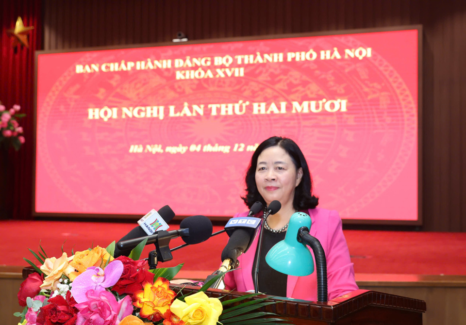 B&iacute; thư Th&agrave;nh ủy H&agrave; Nội B&ugrave;i Thị Minh Ho&agrave;i ph&aacute;t biểu khai mạc hội nghị.