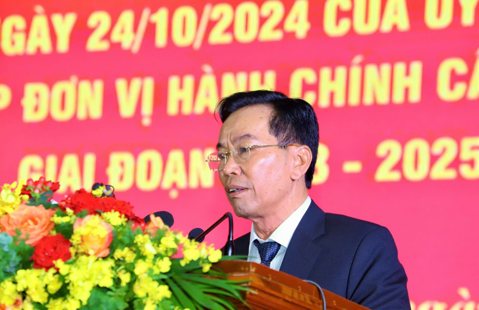 &Ocirc;ng Nguyễn Qu&yacute; Mỵ giữ chức vụ B&iacute; thư Huyện ủy Đạ Huoai nhiệm kỳ 2020 -&nbsp;2025 ph&aacute;t biểu tại buổi lễ.