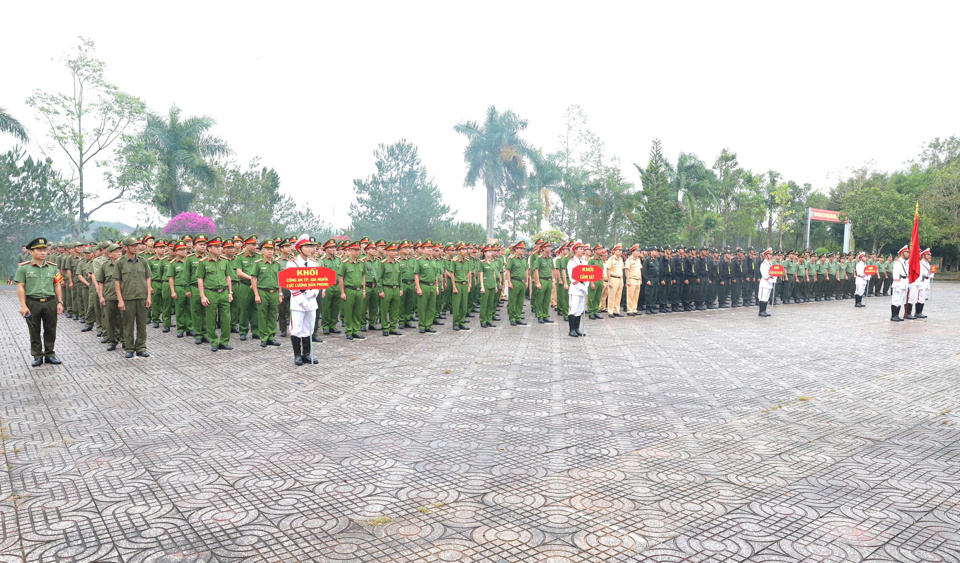 C&aacute;c lực lượng tham gia Lễ ra qu&acirc;n