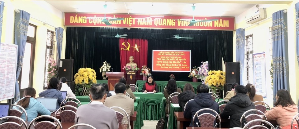 Chi bộ Trường Tiểu học Sơn C&ocirc;ng (huyện Ứng Ho&agrave;)&nbsp;sinh hoạt chuy&ecirc;n đề &ldquo;Nghi&ecirc;n cứu, qu&aacute;n triệt, tuy&ecirc;n truyền tư tưởng chỉ đạo, định hướng lớn của Đảng v&agrave; đồng ch&iacute; Tổng B&iacute; thư T&ocirc; L&acirc;m về kỷ nguy&ecirc;n mới - kỷ nguy&ecirc;n vươn m&igrave;nh của d&acirc;n tộc&rdquo;.