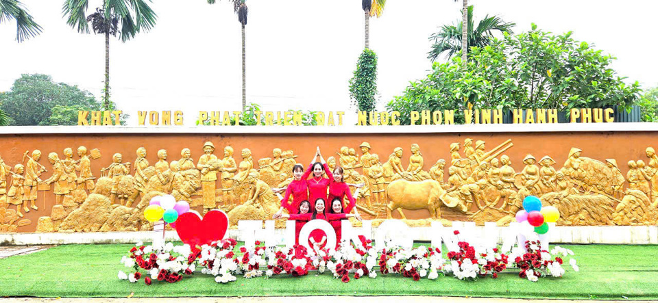 Điểm check-in th&ocirc;n Thống Nhất, x&atilde; Song Phượng.